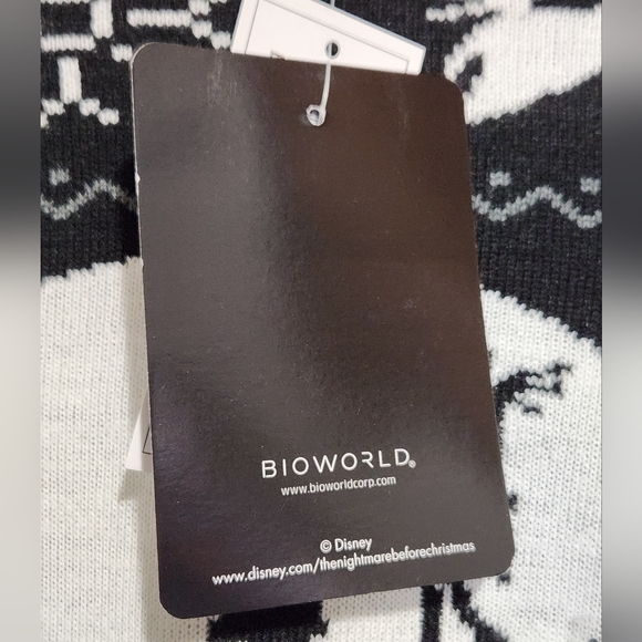 Adult Small The Nightmare Before Christmas Sweater (Bioworld) - Picture 4 of 8